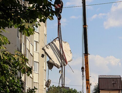 Эксперты признали безопасными три подъезда дома в Саратове, где был взрыв газа