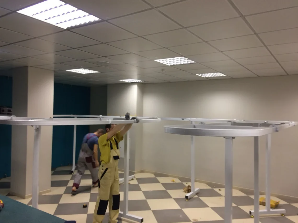 Автоматизация гардеробов: почему очереди и огромный ФОТ больше не проблема для вашего бизнеса