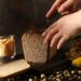 Как хранить хлеб чтобы он не черствел неделю